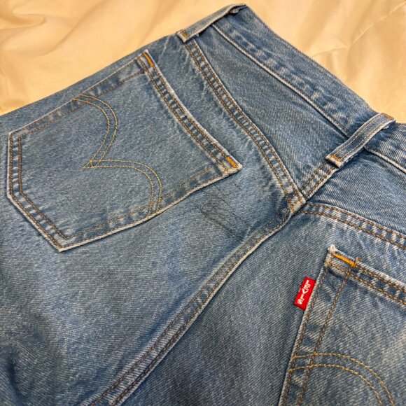 Womens Cotton Levis Jeans - Picture 4 of 10